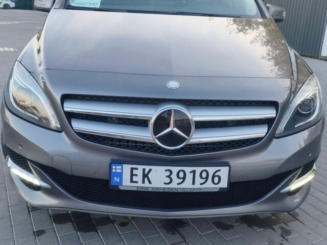 Сірий Мерседес Б-клас, об'ємом двигуна 0 л та пробігом 118 тис. км за 11400 $, фото 8 на Automoto.ua