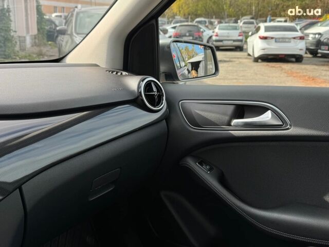 Серый Мерседес Б-класс, объемом двигателя 2 л и пробегом 149 тыс. км за 14480 $, фото 32 на Automoto.ua