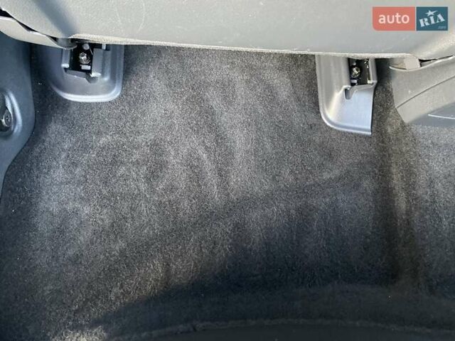 Серый Мерседес Б-класс, объемом двигателя 0 л и пробегом 147 тыс. км за 10900 $, фото 52 на Automoto.ua