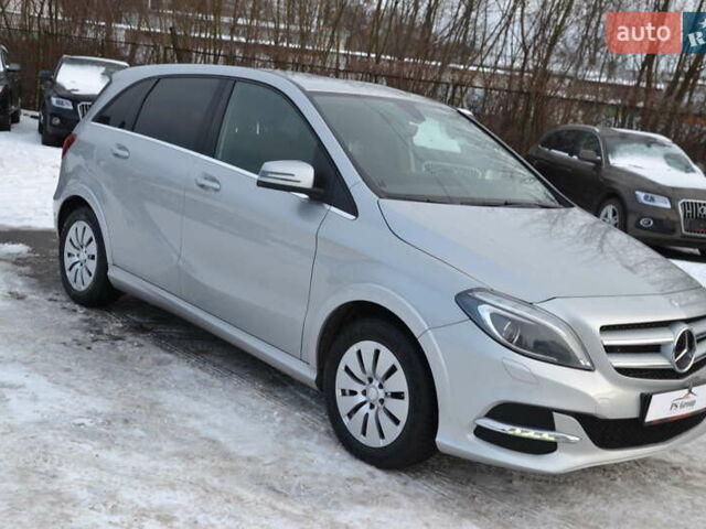 Серый Мерседес Б-класс, объемом двигателя 0 л и пробегом 80 тыс. км за 10450 $, фото 3 на Automoto.ua