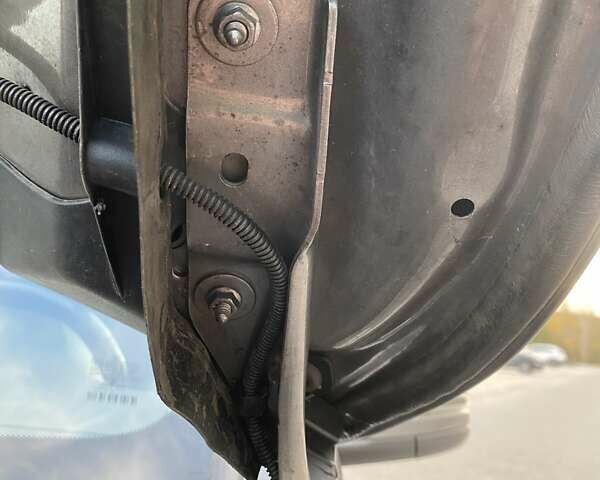 Серый Мерседес Б-класс, объемом двигателя 0 л и пробегом 147 тыс. км за 10900 $, фото 102 на Automoto.ua