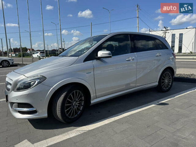 Сірий Мерседес Б-клас, об'ємом двигуна 0 л та пробігом 58 тис. км за 11300 $, фото 4 на Automoto.ua