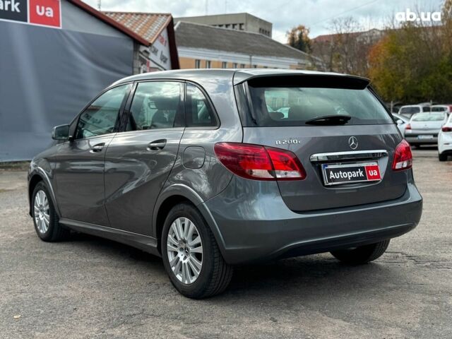 Серый Мерседес Б-класс, объемом двигателя 2 л и пробегом 149 тыс. км за 14480 $, фото 6 на Automoto.ua