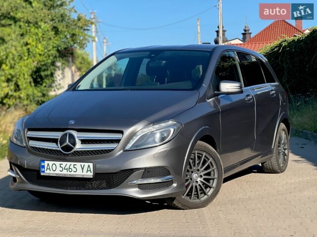 Сірий Мерседес Б-клас, об'ємом двигуна 0 л та пробігом 168 тис. км за 9500 $, фото 4 на Automoto.ua