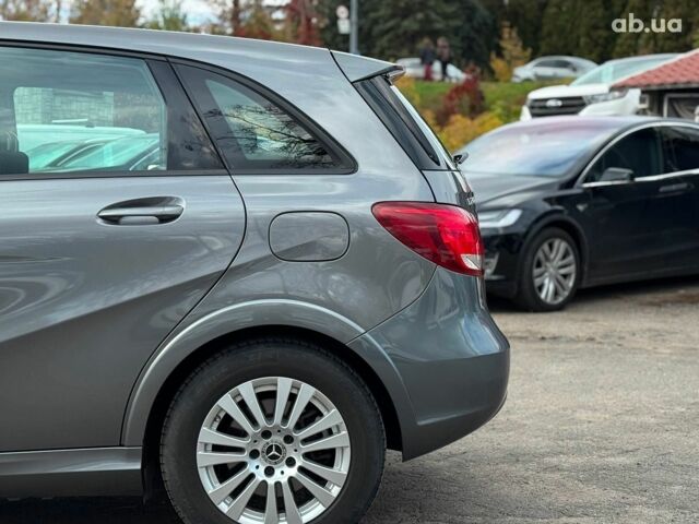 Серый Мерседес Б-класс, объемом двигателя 2 л и пробегом 149 тыс. км за 14480 $, фото 5 на Automoto.ua