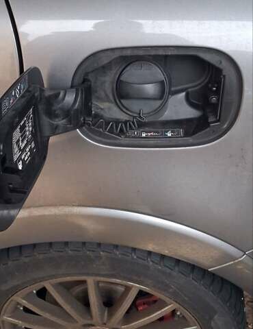 Сірий Мерседес Б-клас, об'ємом двигуна 0 л та пробігом 144 тис. км за 13200 $, фото 8 на Automoto.ua