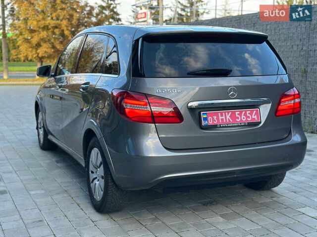Сірий Мерседес Б-клас, об'ємом двигуна 0 л та пробігом 93 тис. км за 9700 $, фото 16 на Automoto.ua