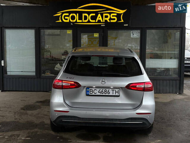 Серый Мерседес Б-класс, объемом двигателя 1.3 л и пробегом 52 тыс. км за 18000 $, фото 11 на Automoto.ua