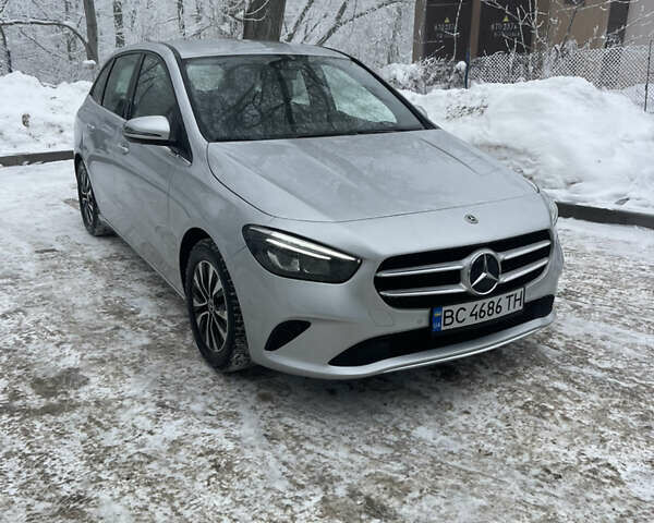 Сірий Мерседес Б-клас, об'ємом двигуна 1.33 л та пробігом 79 тис. км за 16900 $, фото 4 на Automoto.ua