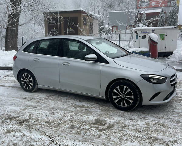 Сірий Мерседес Б-клас, об'ємом двигуна 1.33 л та пробігом 79 тис. км за 16900 $, фото 3 на Automoto.ua