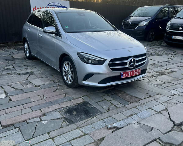 Сірий Мерседес Б-клас, об'ємом двигуна 2 л та пробігом 185 тис. км за 22500 $, фото 2 на Automoto.ua