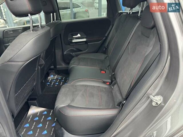 Серый Мерседес Б-класс, объемом двигателя 1.3 л и пробегом 73 тыс. км за 30500 $, фото 29 на Automoto.ua