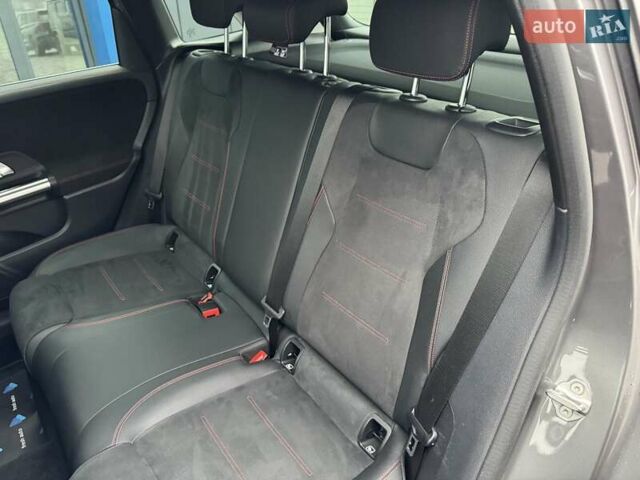 Серый Мерседес Б-класс, объемом двигателя 1.3 л и пробегом 73 тыс. км за 30500 $, фото 30 на Automoto.ua