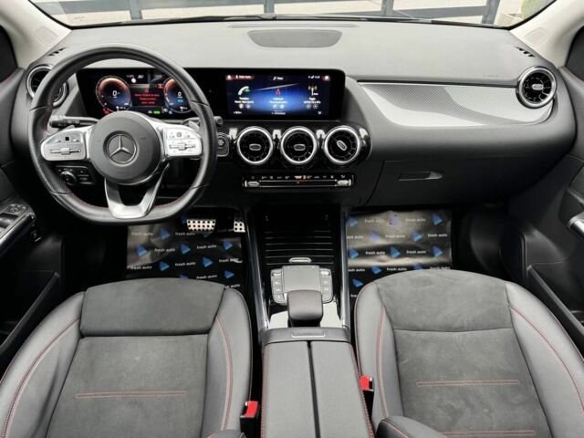 Серый Мерседес Б-класс, объемом двигателя 2 л и пробегом 50 тыс. км за 30500 $, фото 3 на Automoto.ua