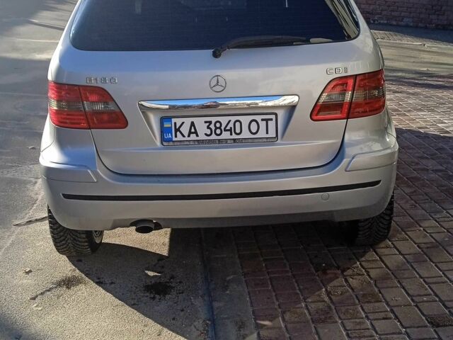 Сірий Мерседес Б-клас, об'ємом двигуна 2 л та пробігом 265 тис. км за 5235 $, фото 4 на Automoto.ua