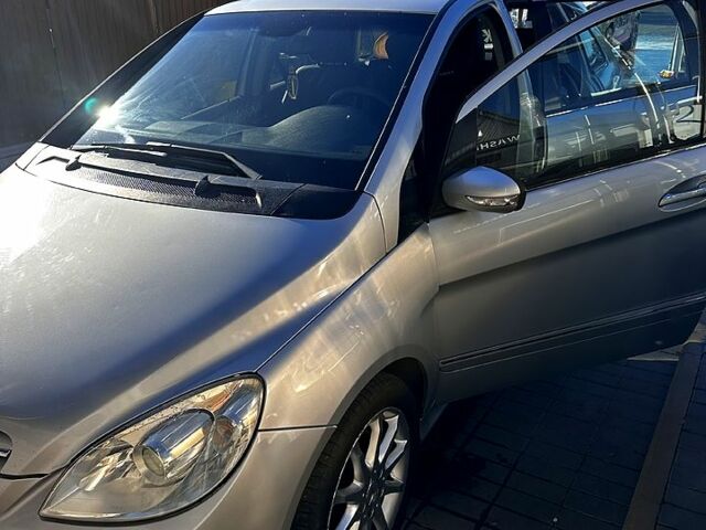 Сірий Мерседес Б-клас, об'ємом двигуна 2 л та пробігом 0 тис. км за 5500 $, фото 2 на Automoto.ua
