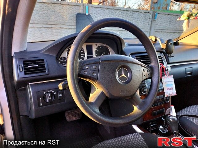 Серый Мерседес Б-класс, объемом двигателя 1.7 л и пробегом 231 тыс. км за 6500 $, фото 2 на Automoto.ua