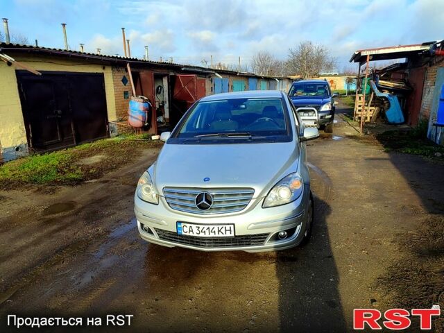 Сірий Мерседес Б-клас, об'ємом двигуна 1.5 л та пробігом 202 тис. км за 5500 $, фото 6 на Automoto.ua