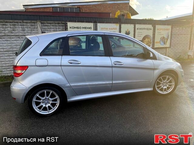 Сірий Мерседес Б-клас, об'ємом двигуна 1.7 л та пробігом 190 тис. км за 10900 $, фото 4 на Automoto.ua