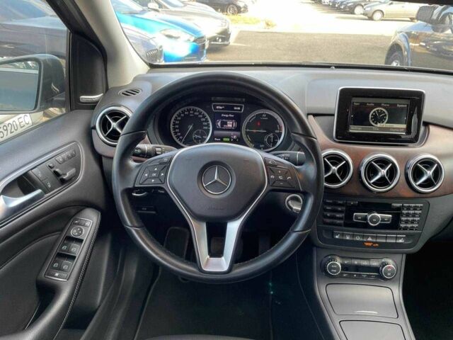 Серый Мерседес Б-класс, объемом двигателя 0 л и пробегом 59 тыс. км за 9490 $, фото 11 на Automoto.ua