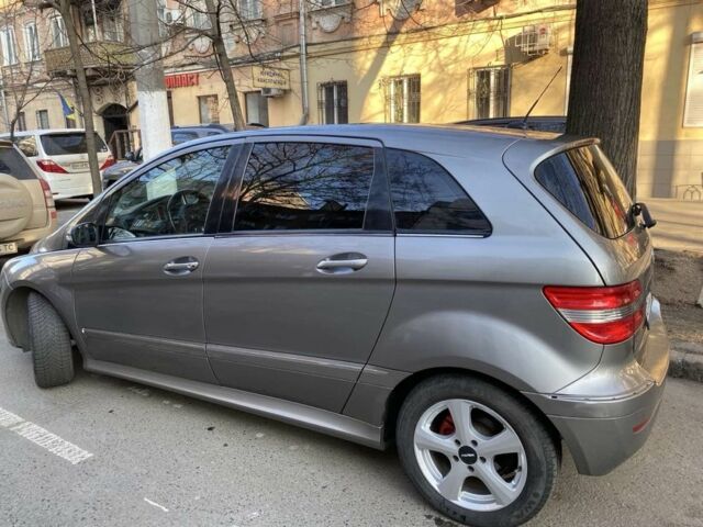 Сірий Мерседес Б-клас, об'ємом двигуна 1.7 л та пробігом 280 тис. км за 5000 $, фото 2 на Automoto.ua