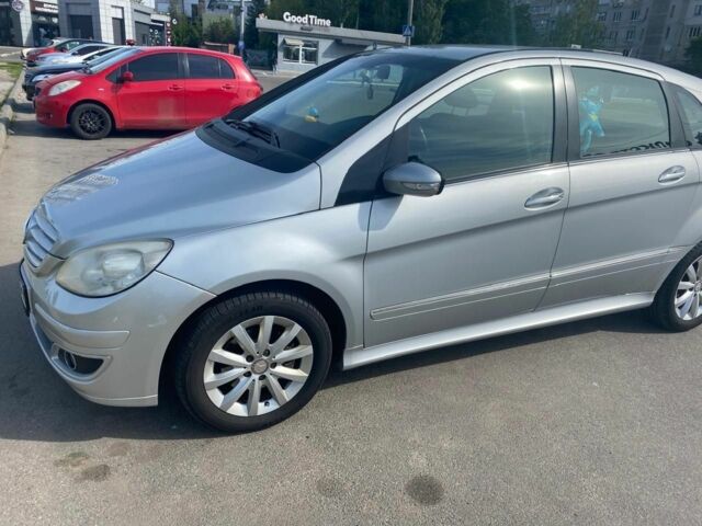 Сірий Мерседес Б-клас, об'ємом двигуна 2 л та пробігом 230 тис. км за 5700 $, фото 1 на Automoto.ua