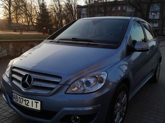 Серый Мерседес Б-класс, объемом двигателя 2 л и пробегом 192 тыс. км за 9500 $, фото 2 на Automoto.ua