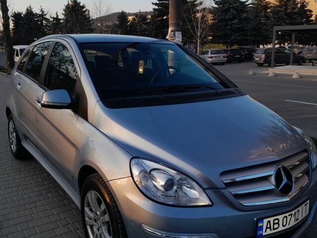 Серый Мерседес Б-класс, объемом двигателя 2 л и пробегом 192 тыс. км за 9500 $, фото 3 на Automoto.ua