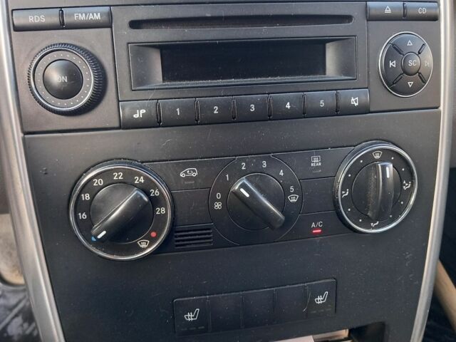 Сірий Мерседес Б-клас, об'ємом двигуна 2 л та пробігом 290 тис. км за 6200 $, фото 4 на Automoto.ua