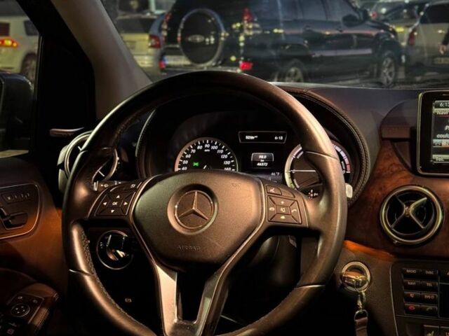 Серый Мерседес Б-класс, объемом двигателя 0 л и пробегом 48 тыс. км за 9800 $, фото 6 на Automoto.ua