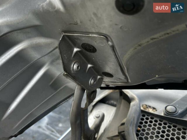 Синий Мерседес Б-класс, объемом двигателя 2.04 л и пробегом 181 тыс. км за 6000 $, фото 26 на Automoto.ua