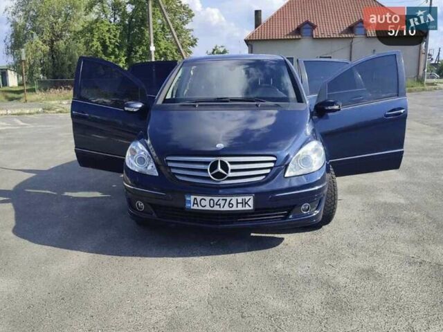 Синий Мерседес Б-класс, объемом двигателя 2 л и пробегом 301 тыс. км за 6699 $, фото 6 на Automoto.ua