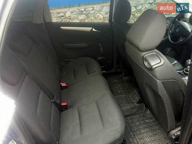 Синий Мерседес Б-класс, объемом двигателя 1.5 л и пробегом 275 тыс. км за 6200 $, фото 5 на Automoto.ua