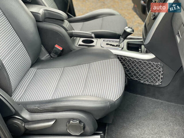 Синій Мерседес Б-клас, об'ємом двигуна 2 л та пробігом 235 тис. км за 7099 $, фото 32 на Automoto.ua