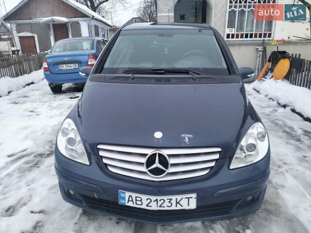 Синий Мерседес Б-класс, объемом двигателя 1.5 л и пробегом 270 тыс. км за 5000 $, фото 4 на Automoto.ua
