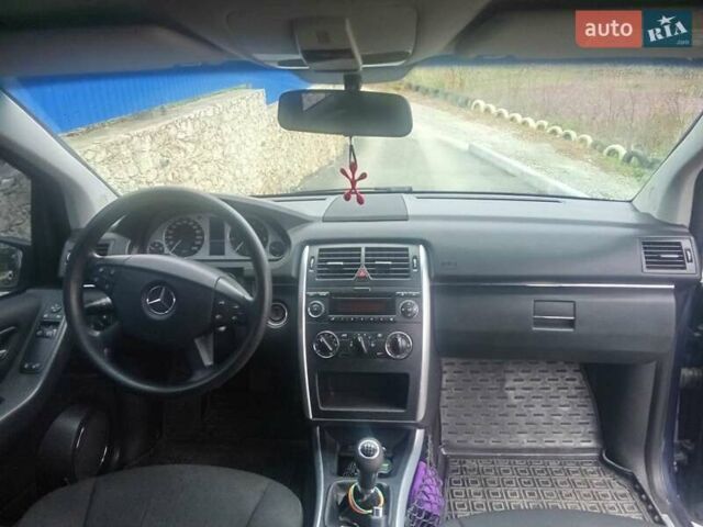 Синий Мерседес Б-класс, объемом двигателя 1.5 л и пробегом 275 тыс. км за 6200 $, фото 3 на Automoto.ua