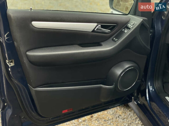 Синій Мерседес Б-клас, об'ємом двигуна 2 л та пробігом 235 тис. км за 6800 $, фото 25 на Automoto.ua