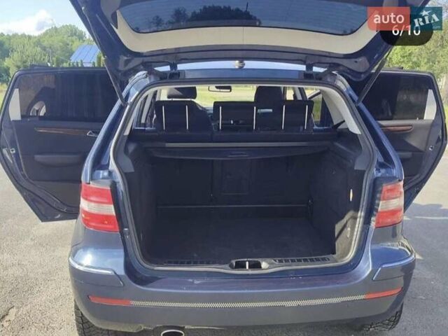 Синий Мерседес Б-класс, объемом двигателя 2 л и пробегом 301 тыс. км за 6699 $, фото 2 на Automoto.ua