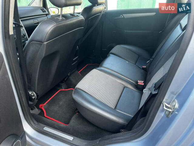 Синий Мерседес Б-класс, объемом двигателя 2.04 л и пробегом 181 тыс. км за 6000 $, фото 14 на Automoto.ua