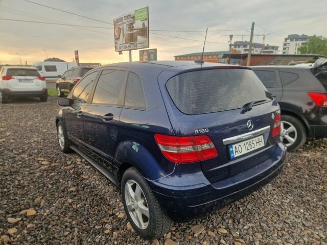 Синий Мерседес Б-класс, объемом двигателя 0 л и пробегом 288 тыс. км за 5900 $, фото 3 на Automoto.ua