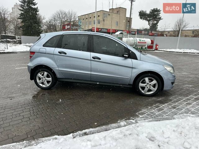 Синий Мерседес Б-класс, объемом двигателя 1.7 л и пробегом 210 тыс. км за 5950 $, фото 18 на Automoto.ua