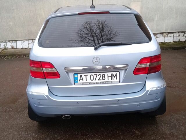 Синий Мерседес Б-класс, объемом двигателя 2 л и пробегом 275 тыс. км за 5400 $, фото 3 на Automoto.ua