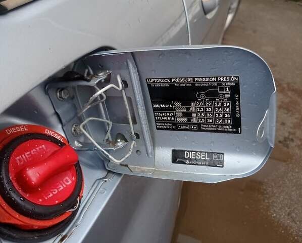 Синий Мерседес Б-класс, объемом двигателя 2 л и пробегом 275 тыс. км за 5400 $, фото 5 на Automoto.ua