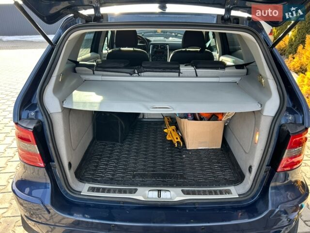 Синій Мерседес Б-клас, об'ємом двигуна 1.7 л та пробігом 209 тис. км за 6000 $, фото 7 на Automoto.ua