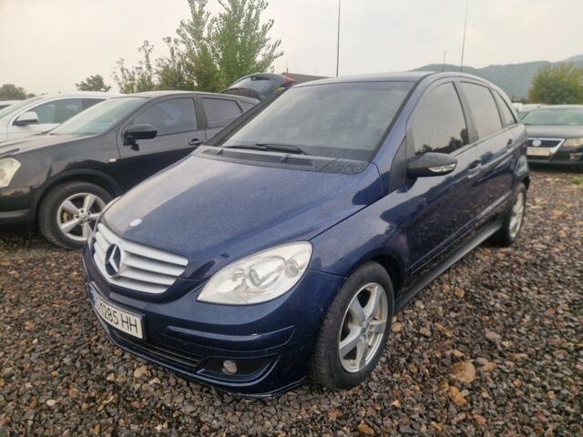 Синий Мерседес Б-класс, объемом двигателя 0 л и пробегом 288 тыс. км за 5900 $, фото 1 на Automoto.ua