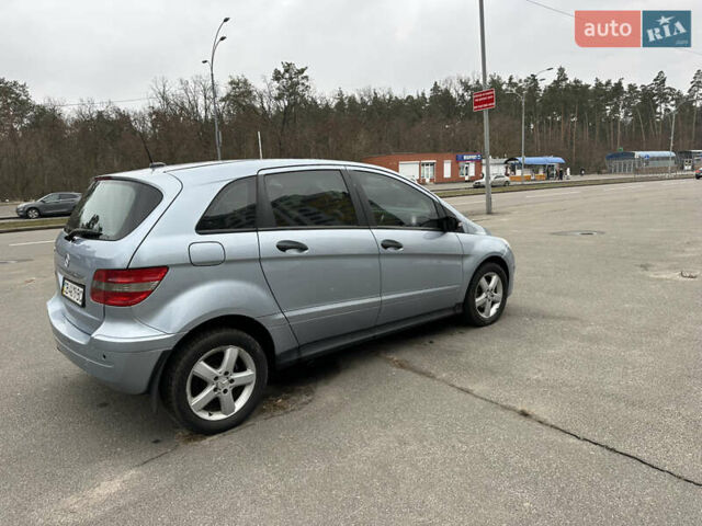 Синий Мерседес Б-класс, объемом двигателя 1.7 л и пробегом 210 тыс. км за 5950 $, фото 5 на Automoto.ua