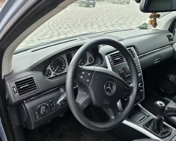 Синій Мерседес Б-клас, об'ємом двигуна 1.5 л та пробігом 214 тис. км за 5400 $, фото 11 на Automoto.ua