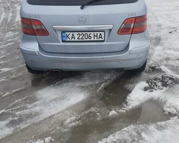 Синий Мерседес Б-класс, объемом двигателя 2 л и пробегом 289 тыс. км за 6350 $, фото 4 на Automoto.ua