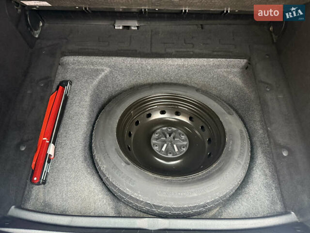 Синий Мерседес Б-класс, объемом двигателя 1.7 л и пробегом 240 тыс. км за 6750 $, фото 17 на Automoto.ua