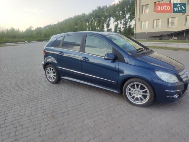 Синий Мерседес Б-класс, объемом двигателя 1.7 л и пробегом 141 тыс. км за 6999 $, фото 3 на Automoto.ua